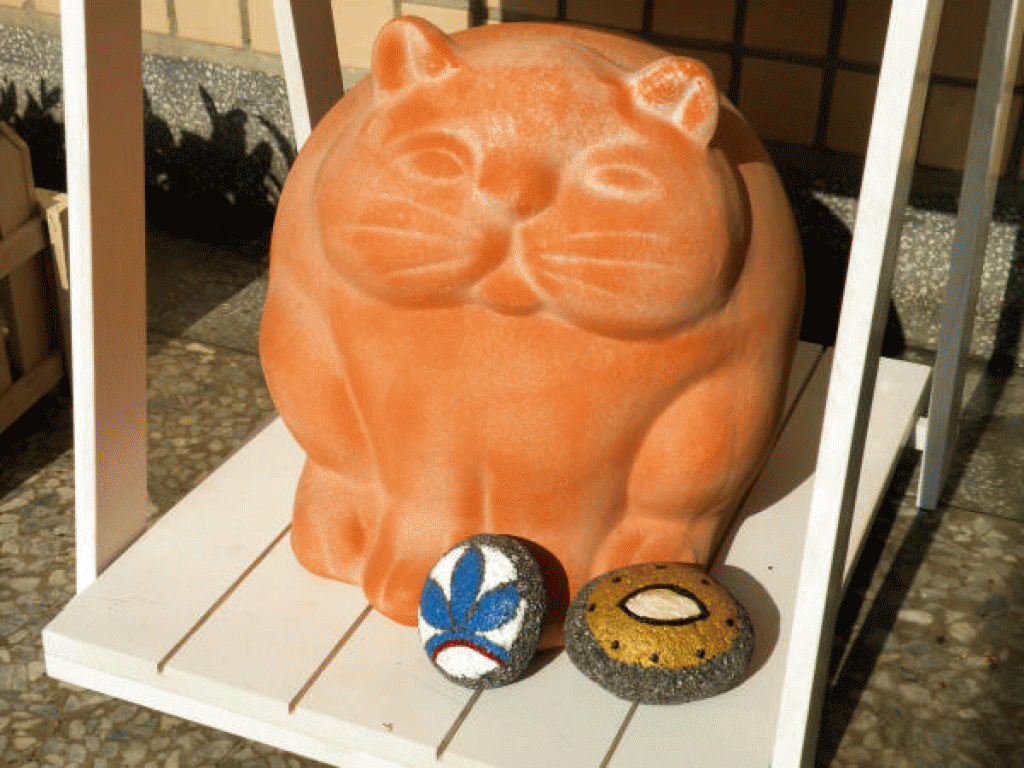 <br>貓咪與彩繪石頭